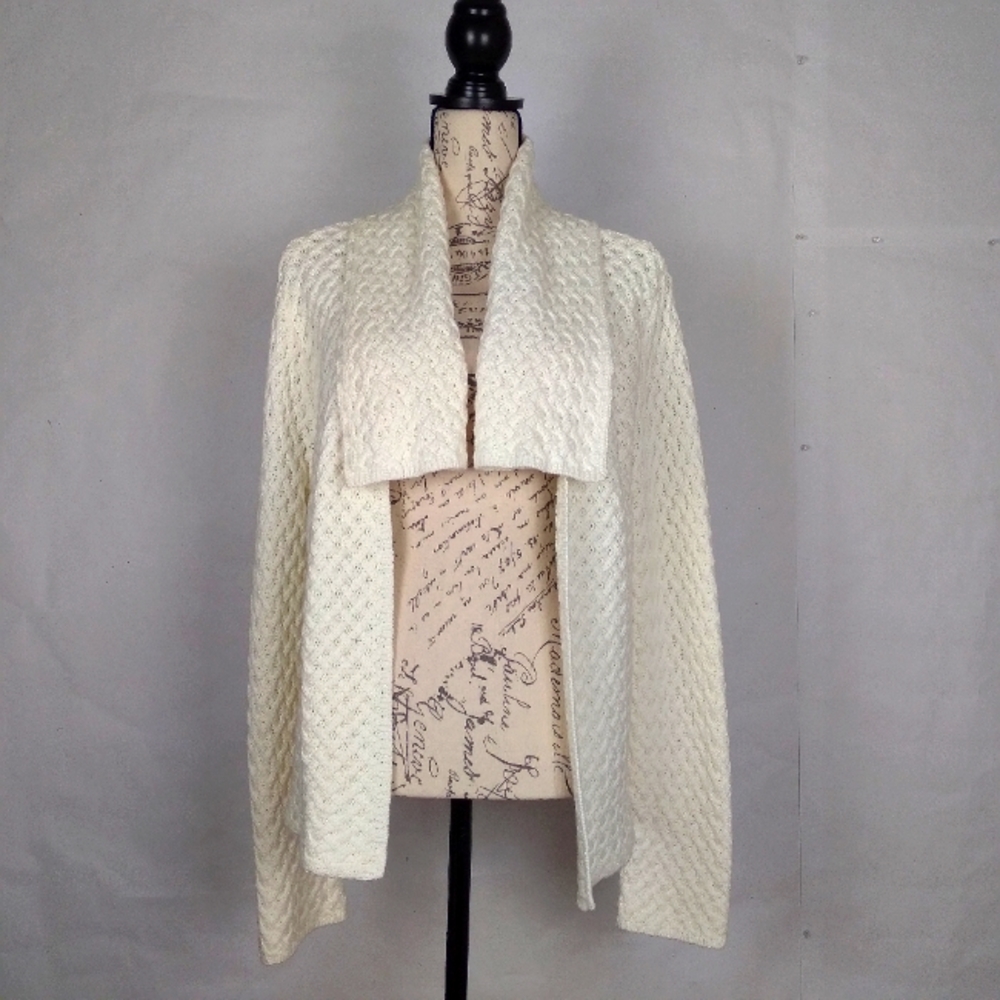 NWT Doncaster Sports winter white sweater size XL